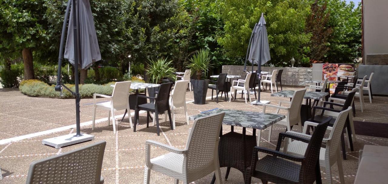 Hôtel Relais Ras El Maa Ifrane  Exterior foto